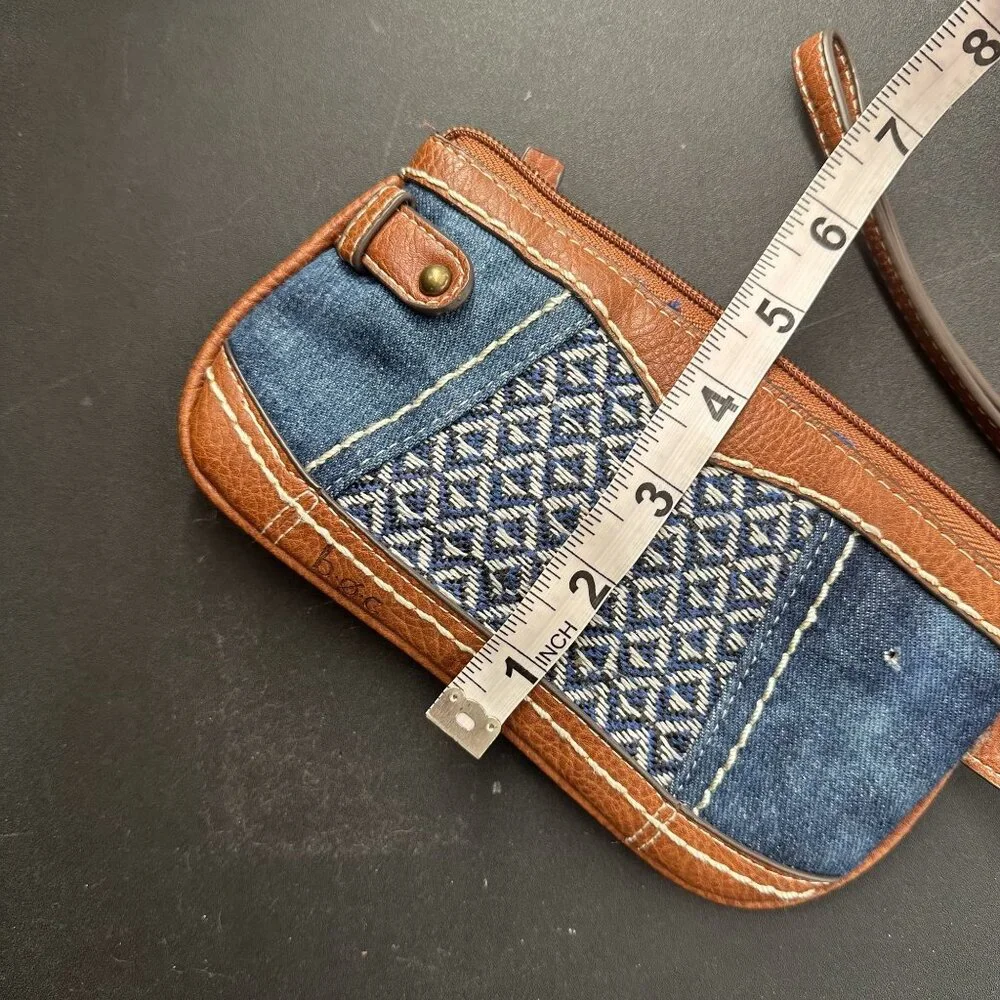 boc born wristlet